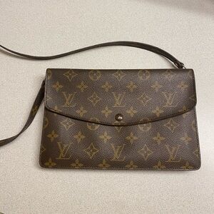 Louis Vuitton Cross-Body Purse